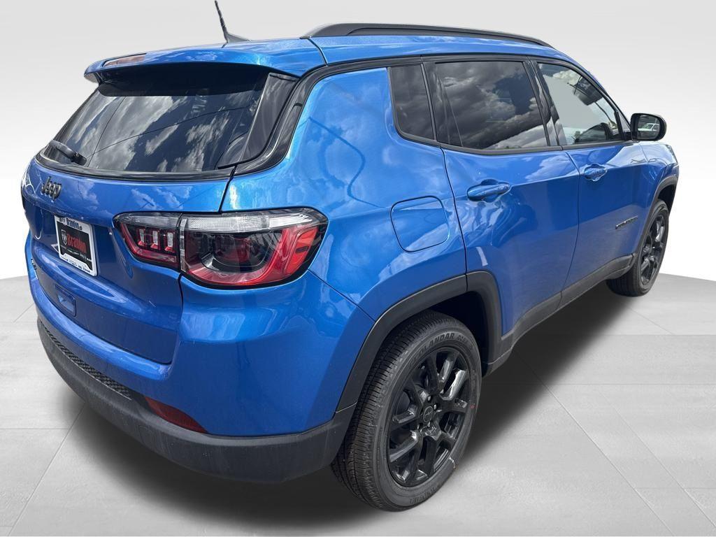 new 2025 Jeep Compass car, priced at $30,086