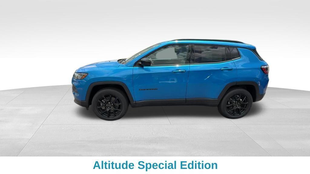new 2025 Jeep Compass car, priced at $30,086