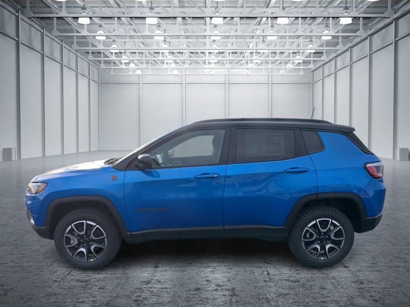 new 2025 Jeep Compass car, priced at $33,762