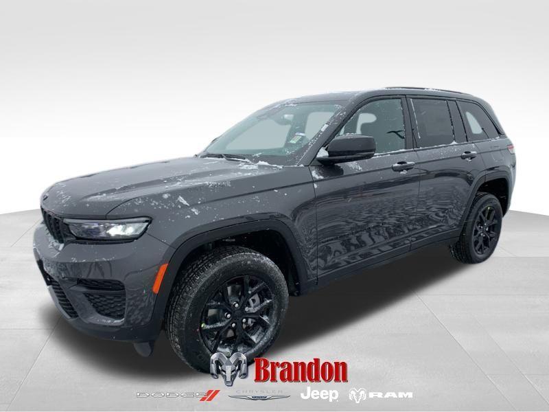 new 2025 Jeep Grand Cherokee car, priced at $39,932