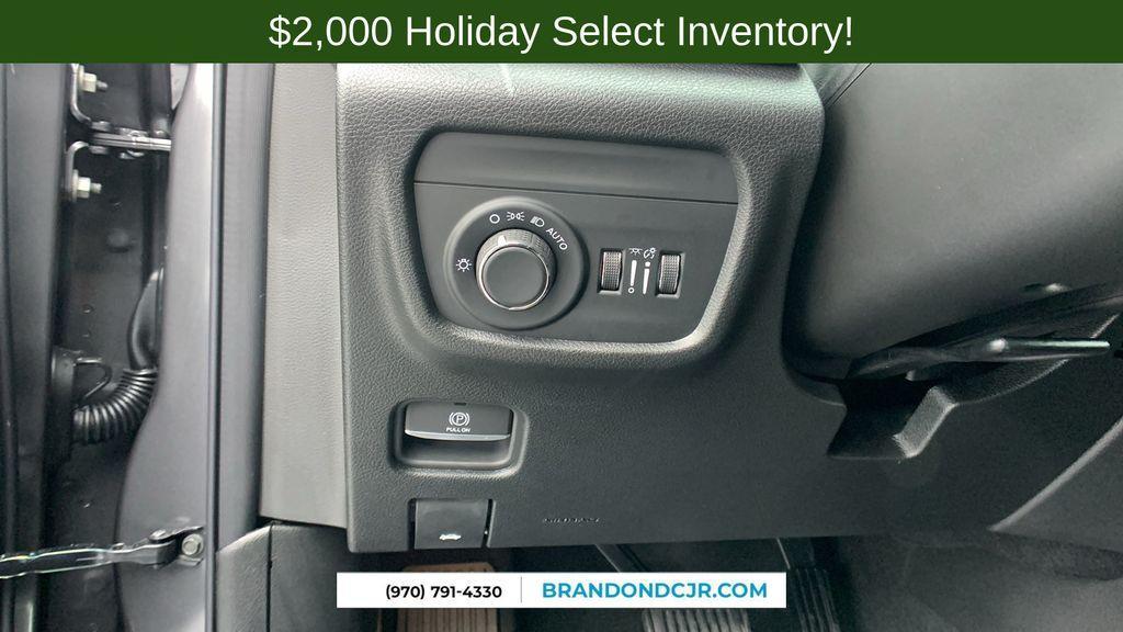 new 2025 Jeep Grand Cherokee car, priced at $41,932