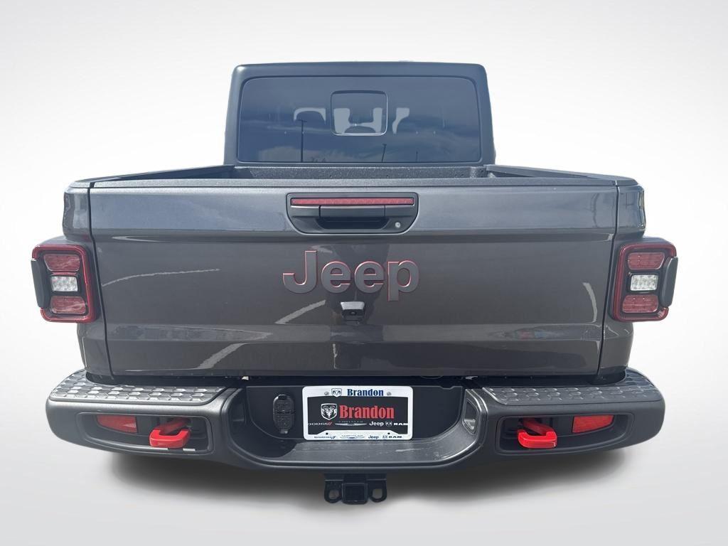 new 2025 Jeep Gladiator car, priced at $46,572
