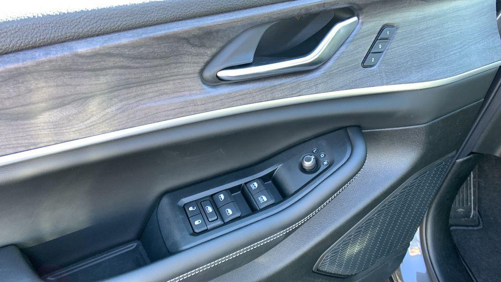 new 2025 Jeep Grand Cherokee L car, priced at $53,890