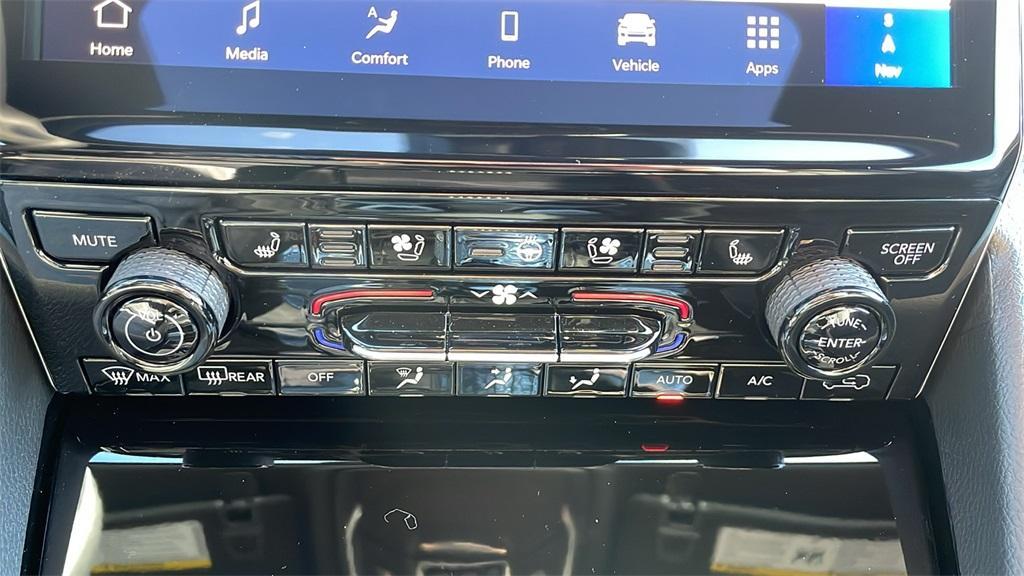 new 2025 Jeep Grand Cherokee L car, priced at $65,265