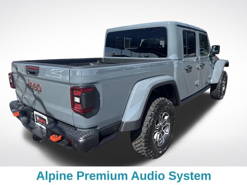 new 2025 Jeep Gladiator car, priced at $53,831
