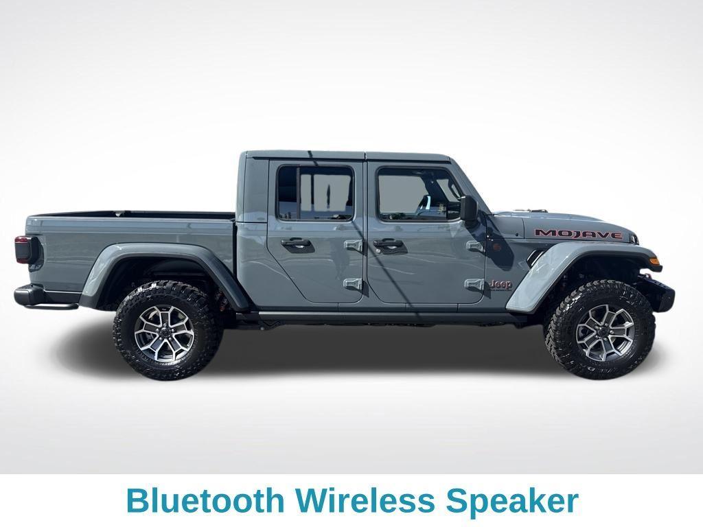 new 2025 Jeep Gladiator car, priced at $53,831