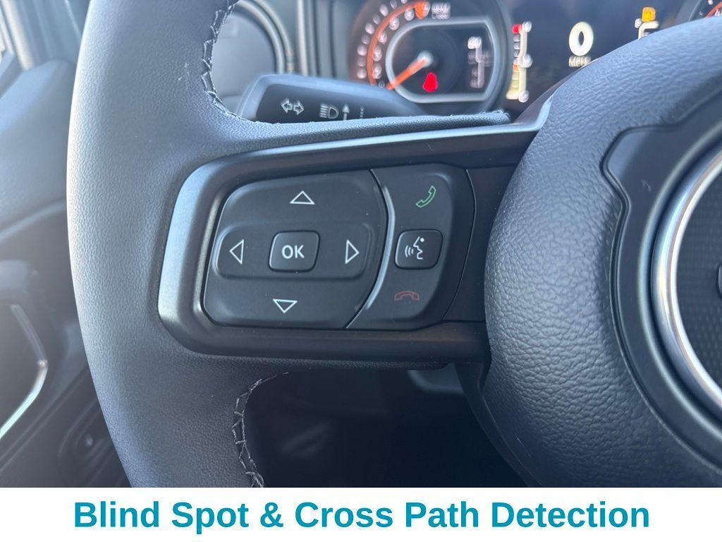 new 2025 Jeep Gladiator car, priced at $55,831