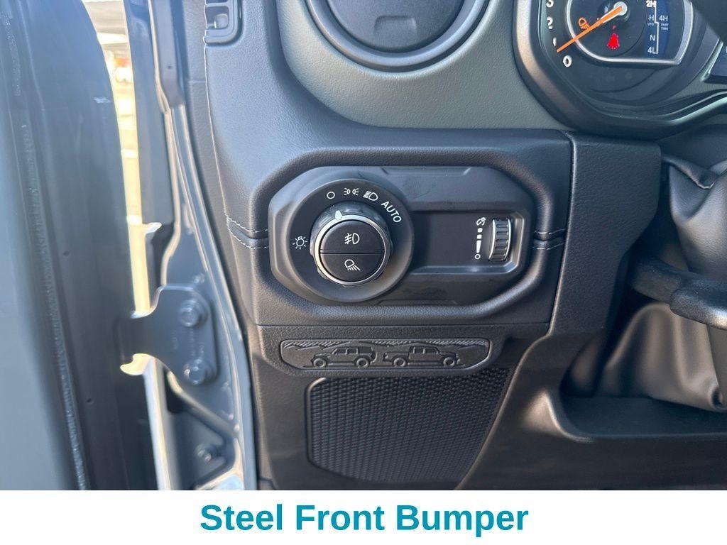 new 2025 Jeep Gladiator car, priced at $55,831