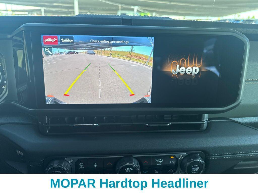 new 2025 Jeep Gladiator car, priced at $55,831