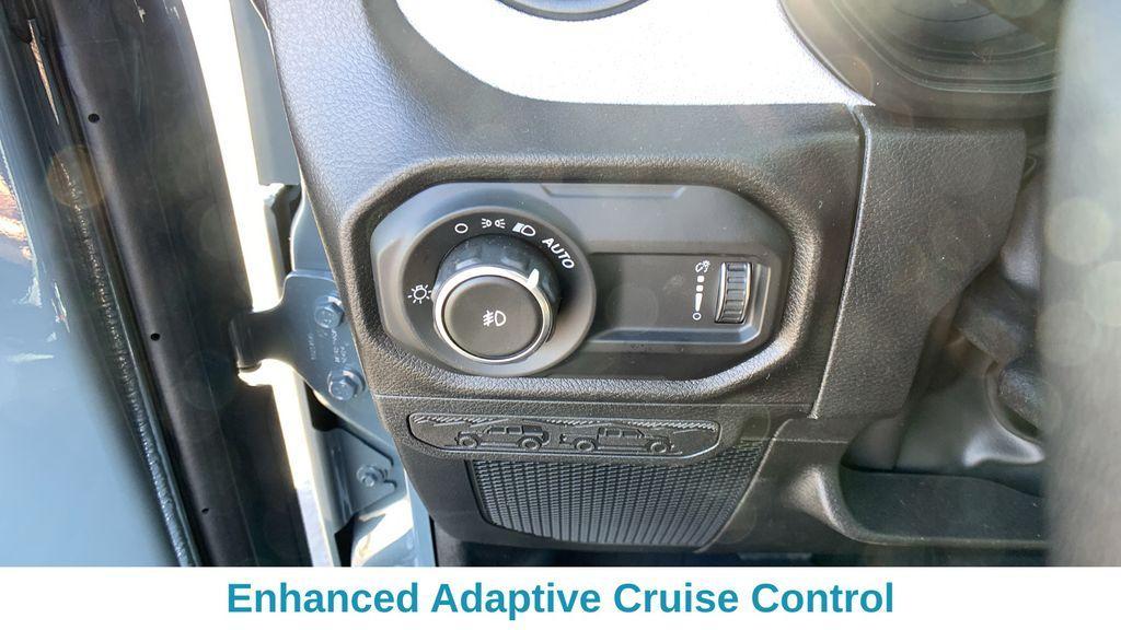 new 2025 Jeep Wrangler car, priced at $48,020