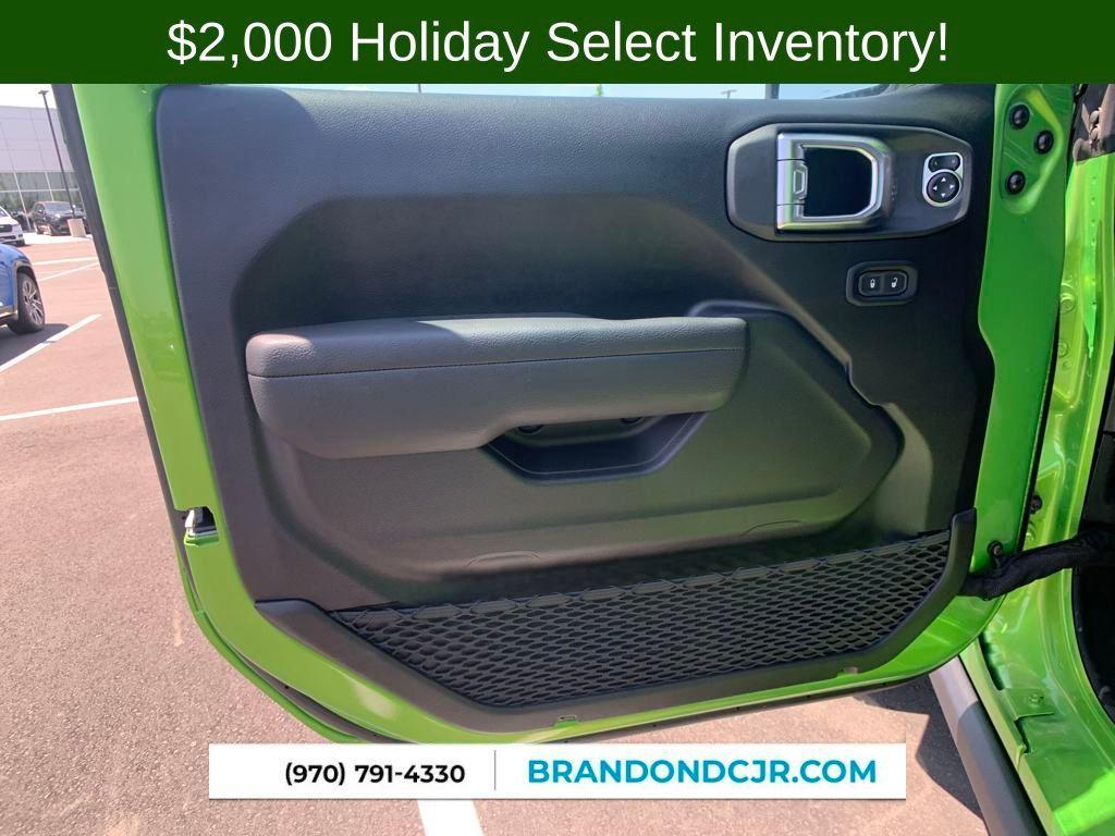 new 2025 Jeep Gladiator car, priced at $42,982