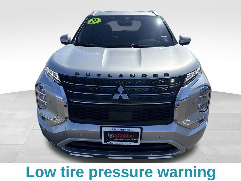 used 2024 Mitsubishi Outlander car, priced at $32,787