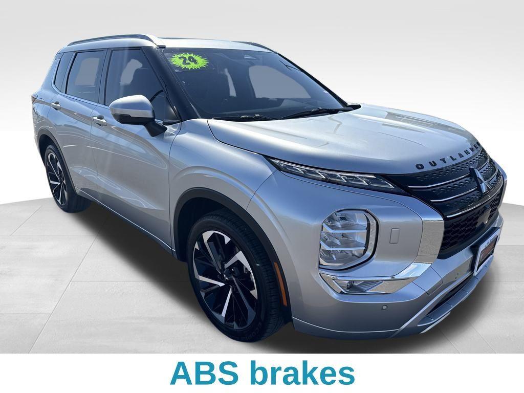 used 2024 Mitsubishi Outlander car, priced at $32,787