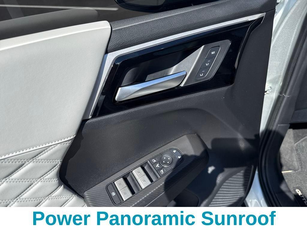 used 2024 Mitsubishi Outlander car, priced at $32,787