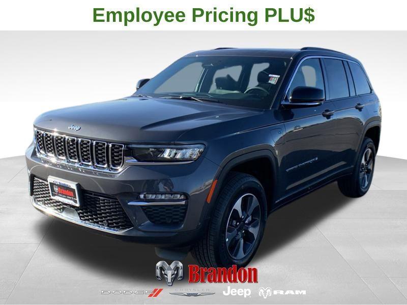 new 2025 Jeep Grand Cherokee 4xe car, priced at $55,622