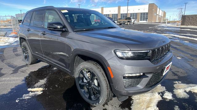 new 2025 Jeep Grand Cherokee car, priced at $52,230