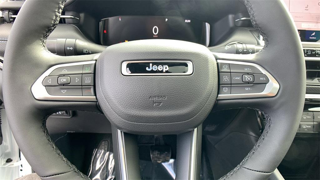 new 2025 Jeep Compass car, priced at $33,626