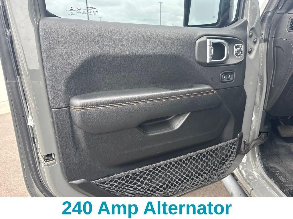 used 2021 Jeep Gladiator car, priced at $35,952