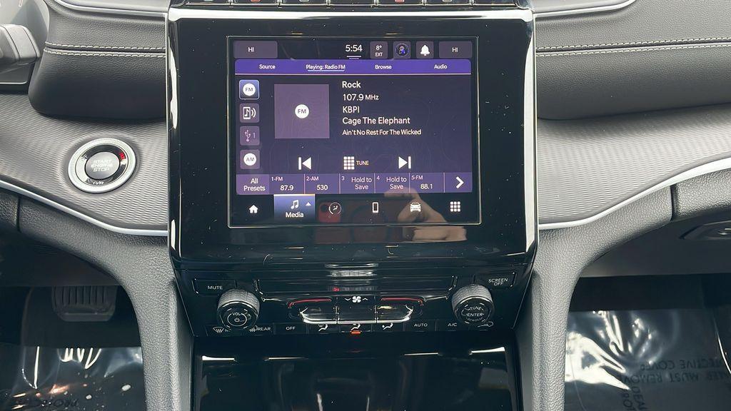 new 2025 Jeep Grand Cherokee car, priced at $36,939