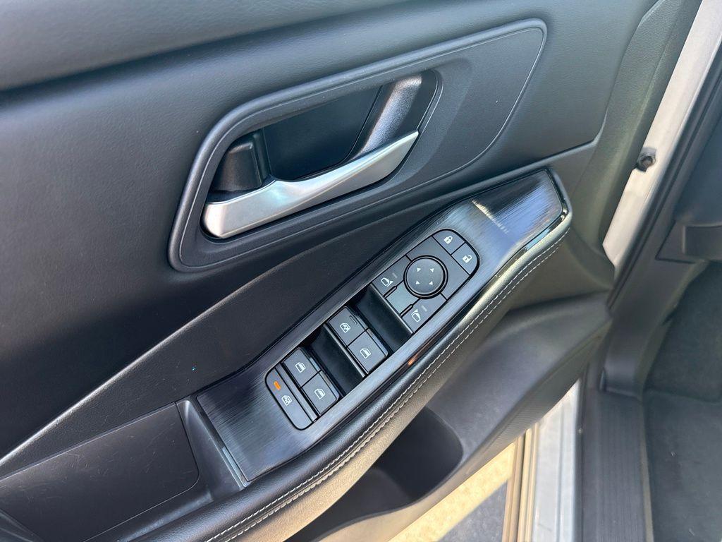 used 2024 Nissan Rogue car, priced at $26,472