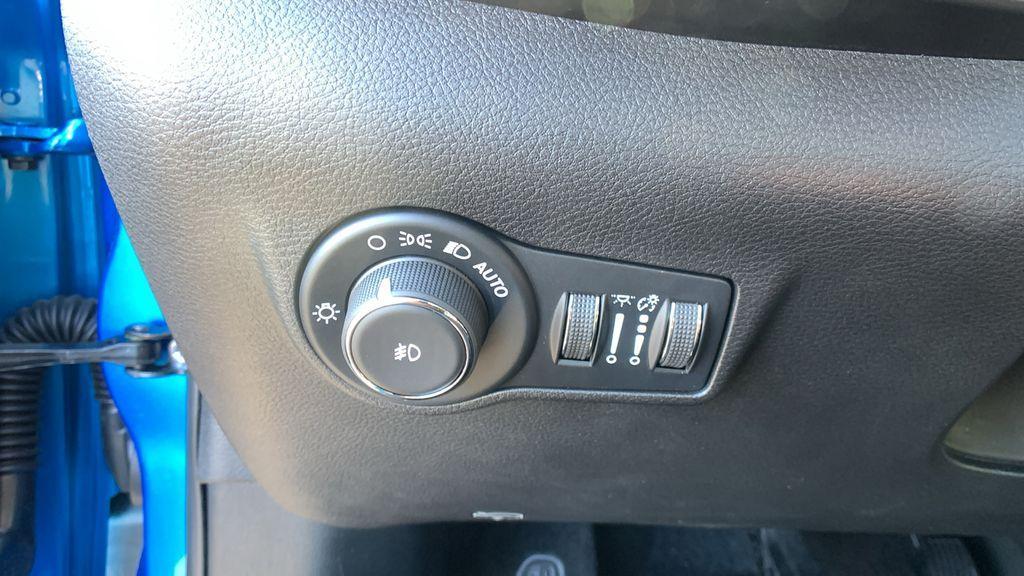 new 2025 Jeep Compass car, priced at $33,170