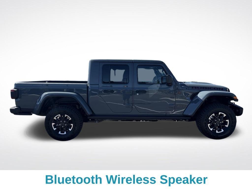 new 2025 Jeep Gladiator car, priced at $53,510