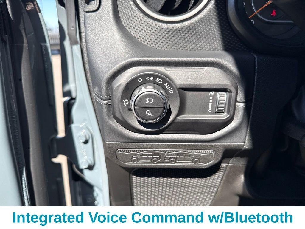 new 2025 Jeep Gladiator car, priced at $54,814
