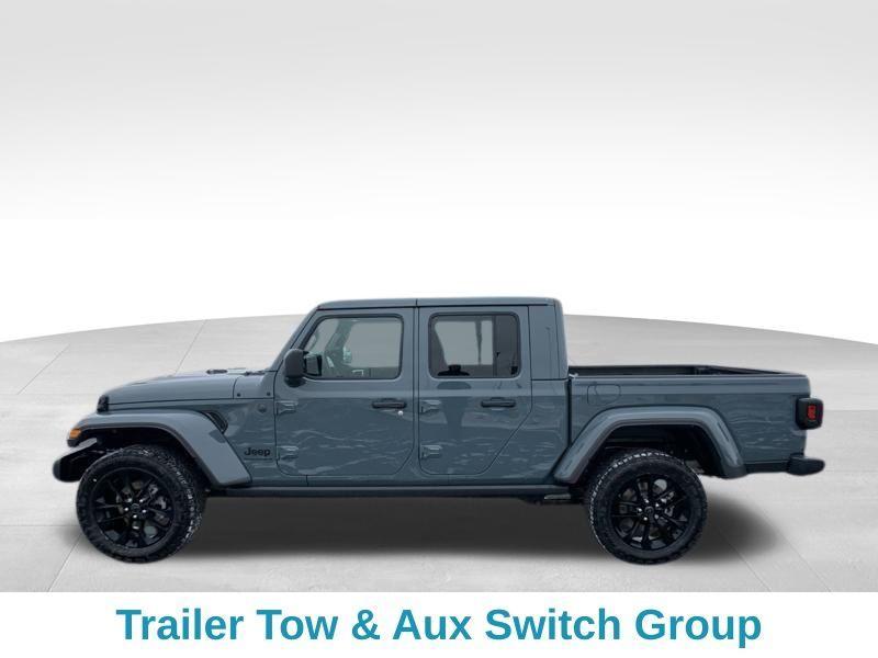 new 2025 Jeep Gladiator car, priced at $41,302