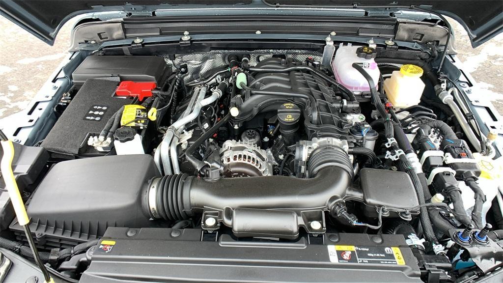 new 2025 Jeep Gladiator car, priced at $41,302