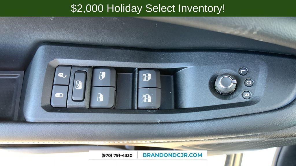 new 2025 Jeep Grand Cherokee car, priced at $42,568