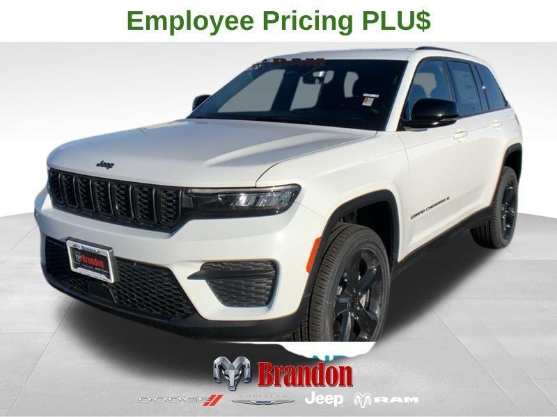 new 2025 Jeep Grand Cherokee car, priced at $42,710