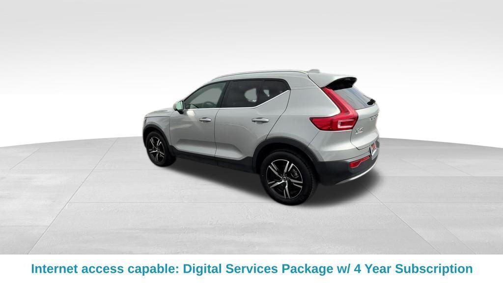 used 2025 Volvo XC40 car, priced at $34,882