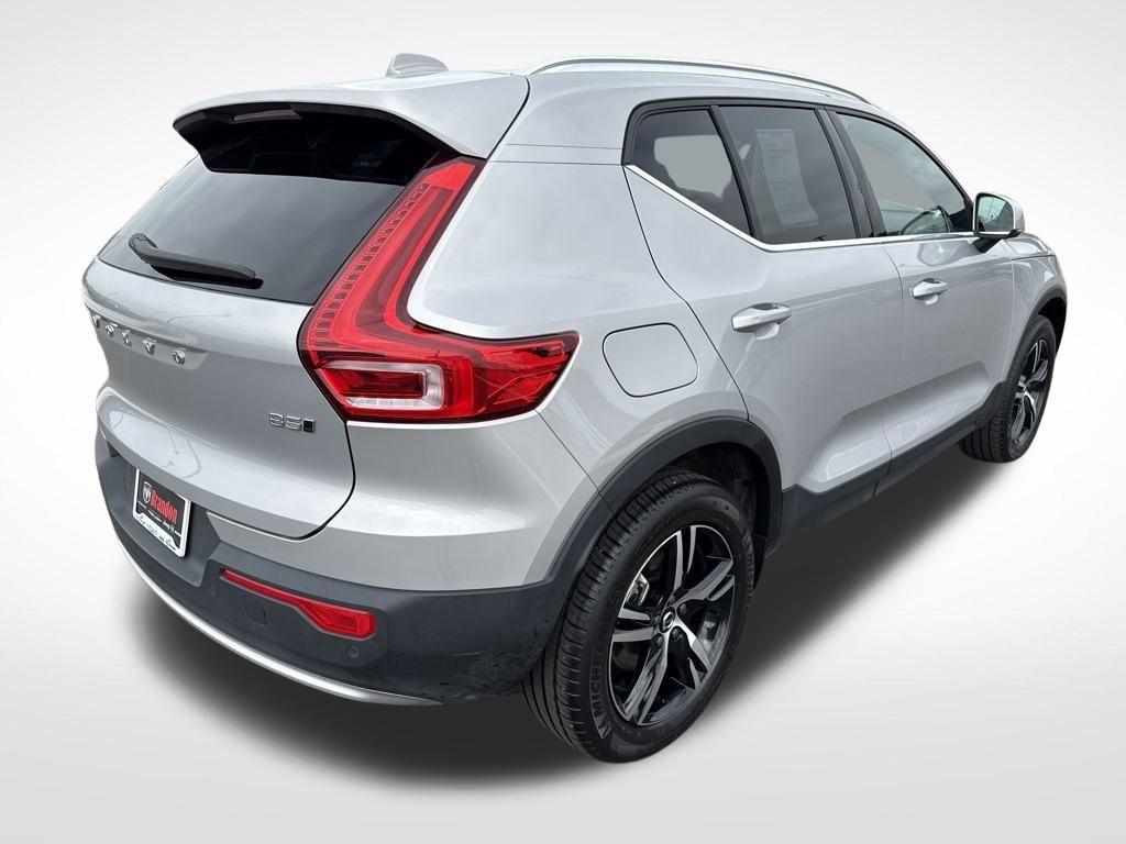 used 2025 Volvo XC40 car, priced at $31,612