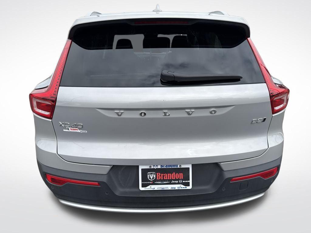 used 2025 Volvo XC40 car, priced at $31,612