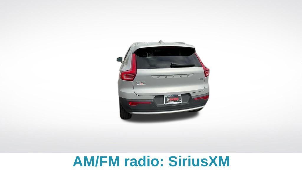 used 2025 Volvo XC40 car, priced at $31,612
