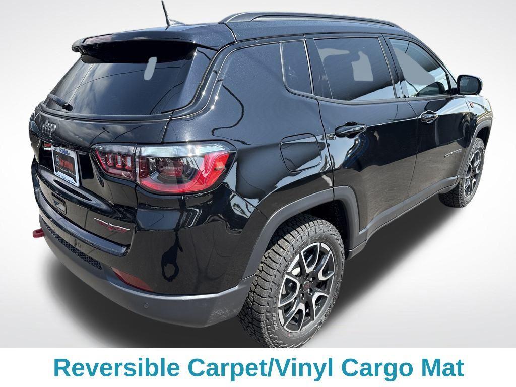 new 2025 Jeep Compass car, priced at $32,310