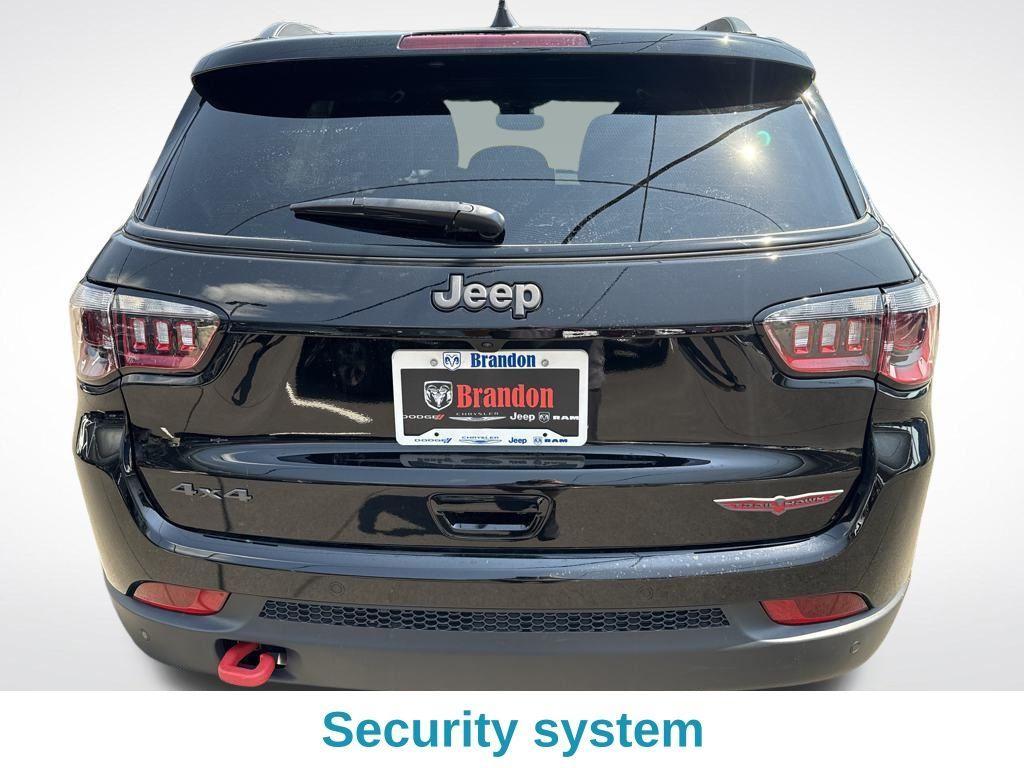 new 2025 Jeep Compass car, priced at $32,310