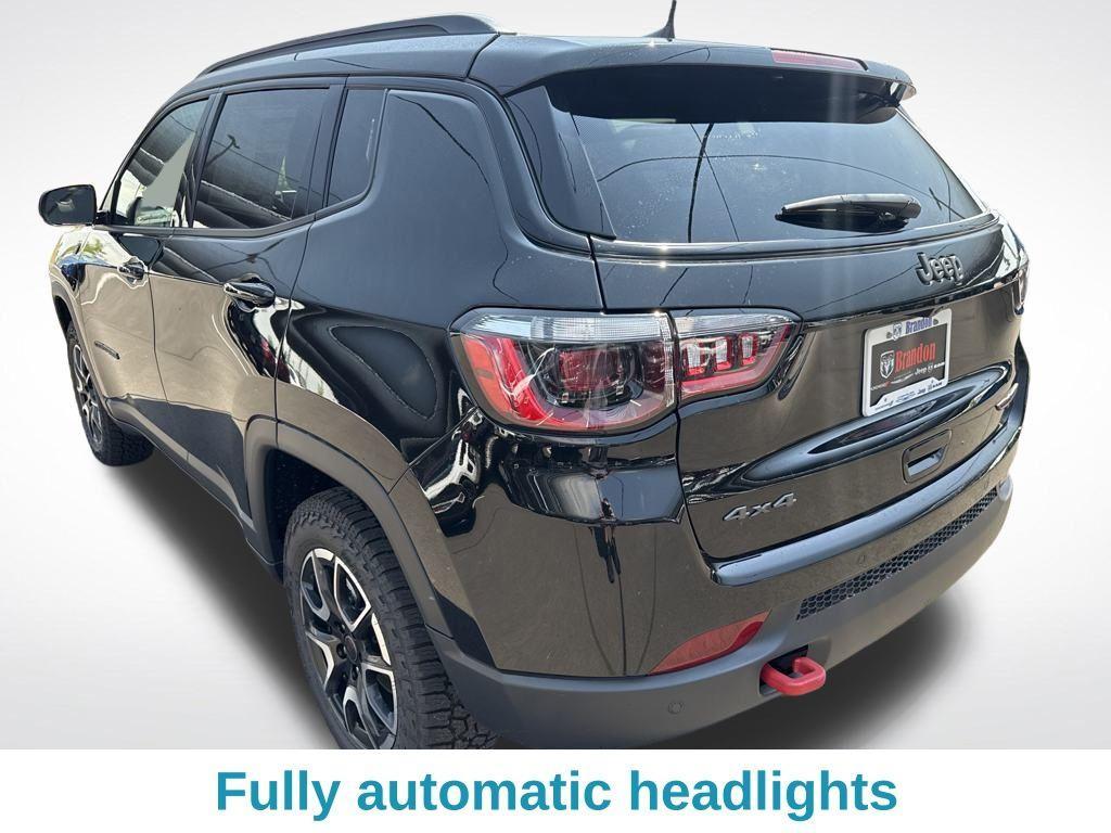 new 2025 Jeep Compass car, priced at $32,310