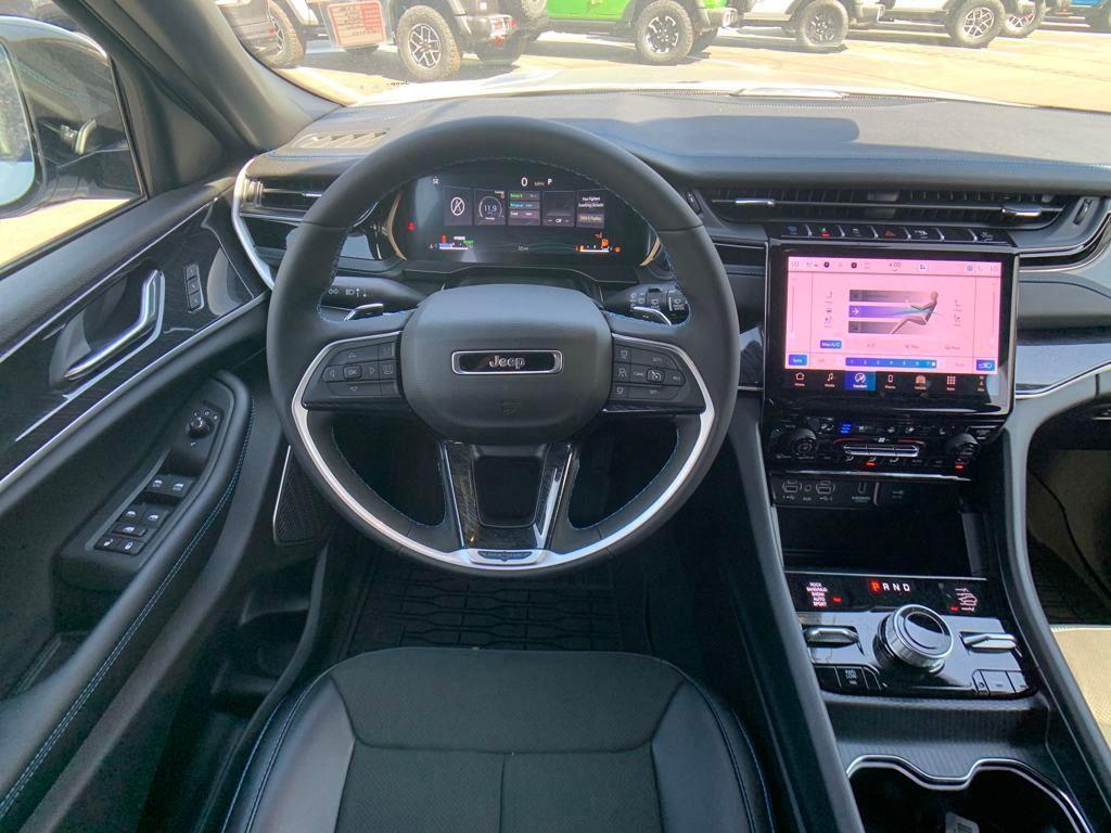 new 2025 Jeep Grand Cherokee 4xe car, priced at $60,500