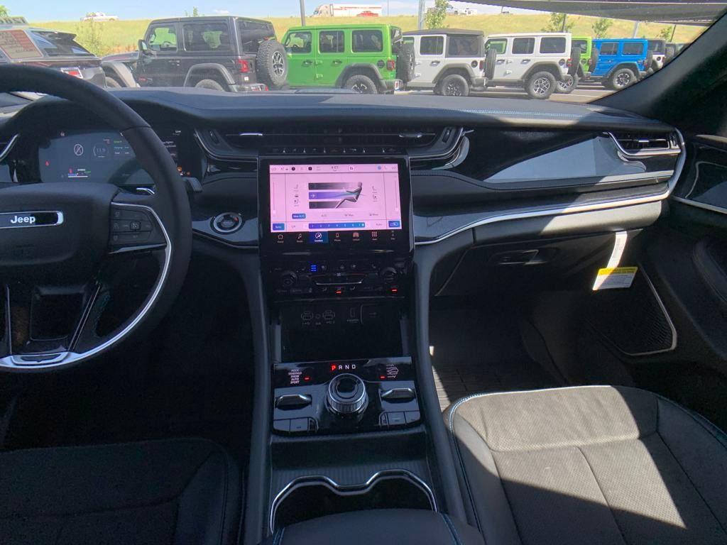 new 2025 Jeep Grand Cherokee 4xe car, priced at $60,500