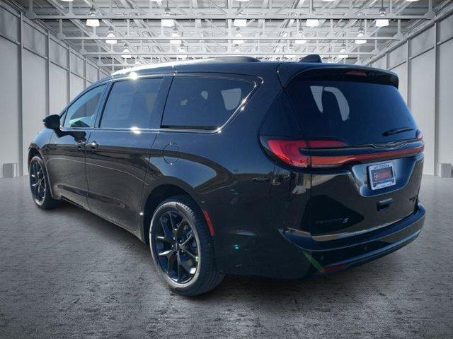 new 2025 Chrysler Pacifica car, priced at $53,051