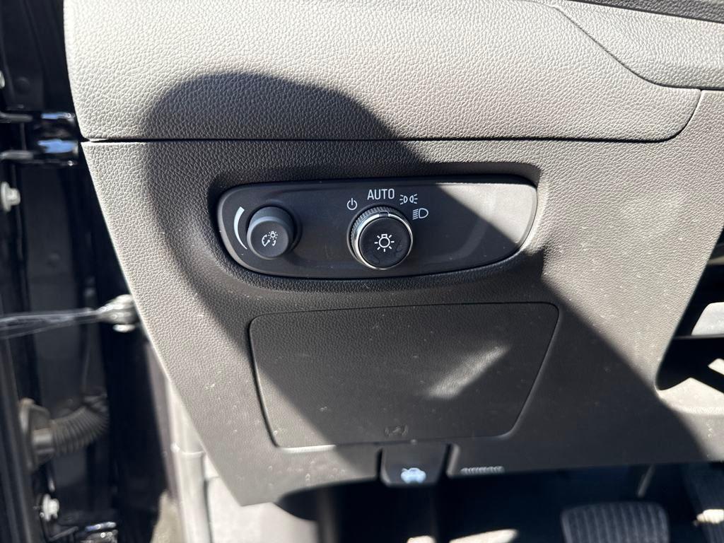 used 2024 Buick Encore GX car, priced at $23,979