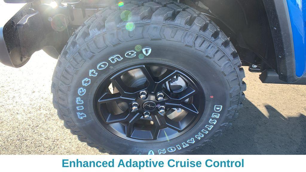 new 2025 Jeep Gladiator car, priced at $46,342