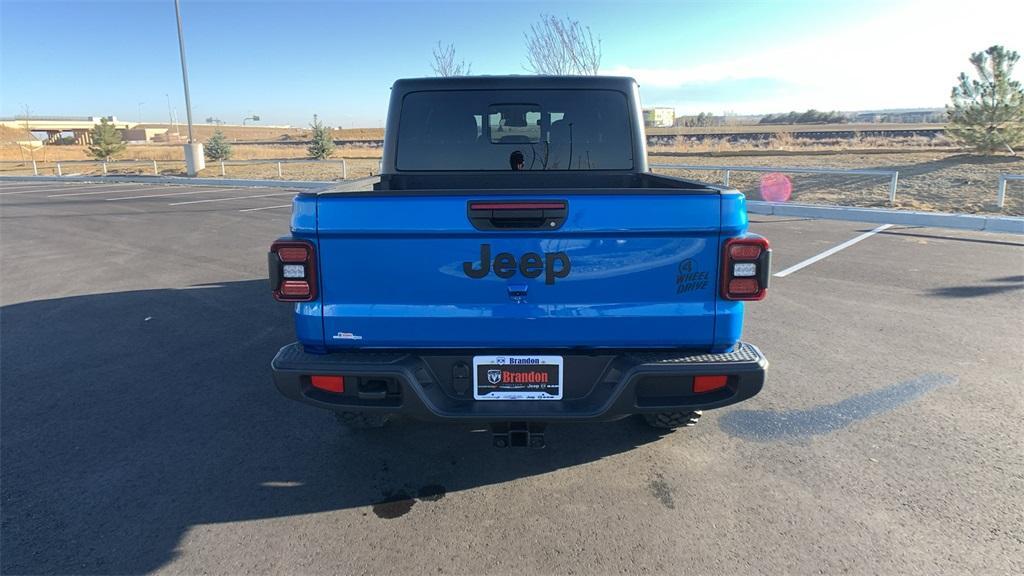 new 2025 Jeep Gladiator car, priced at $49,592