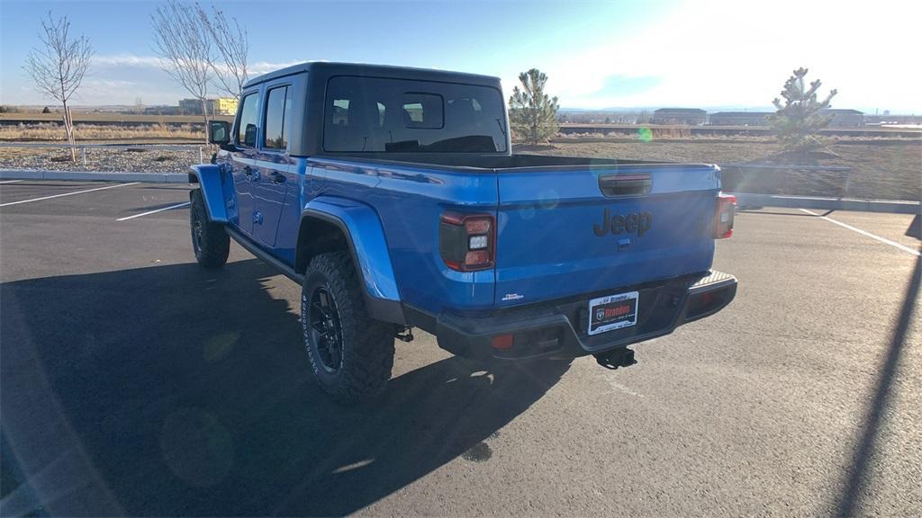 new 2025 Jeep Gladiator car, priced at $49,592