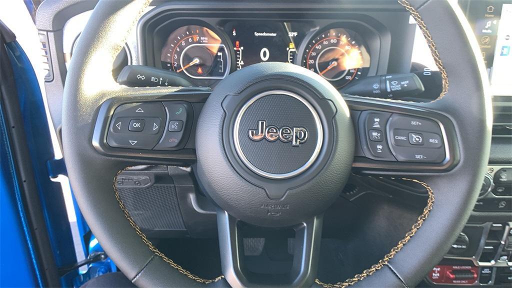 new 2025 Jeep Gladiator car, priced at $49,592