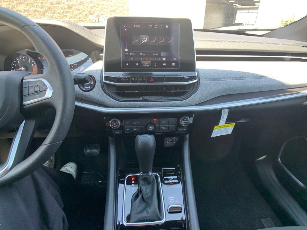 new 2025 Jeep Compass car, priced at $28,367