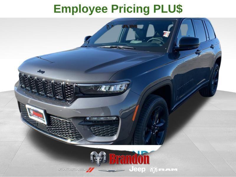 new 2025 Jeep Grand Cherokee car, priced at $46,096