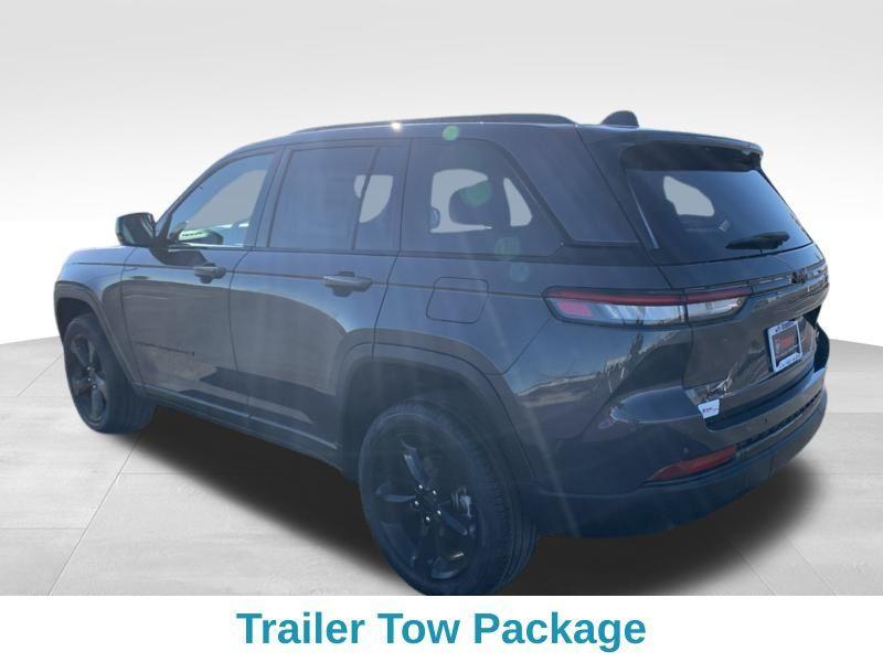new 2025 Jeep Grand Cherokee car, priced at $45,758