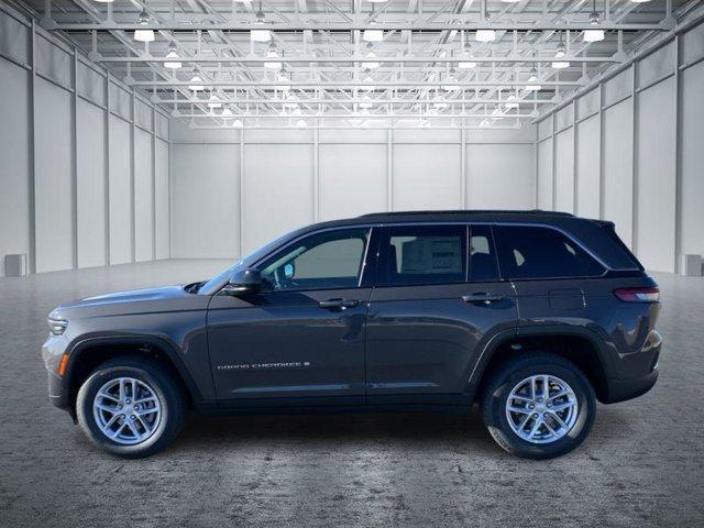 new 2025 Jeep Grand Cherokee car, priced at $38,465